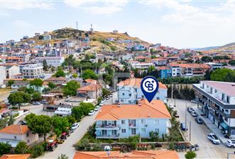 Foça Hacıveli Mah. Satılık 2+1 Kapalı Mutfaklı Daire - 2 - 277176