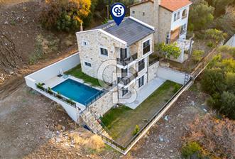 Yenifoça Donatkent Mevkiinde Satılık Havuzlu 3+1 Müstakil Villa - 9 - 312035