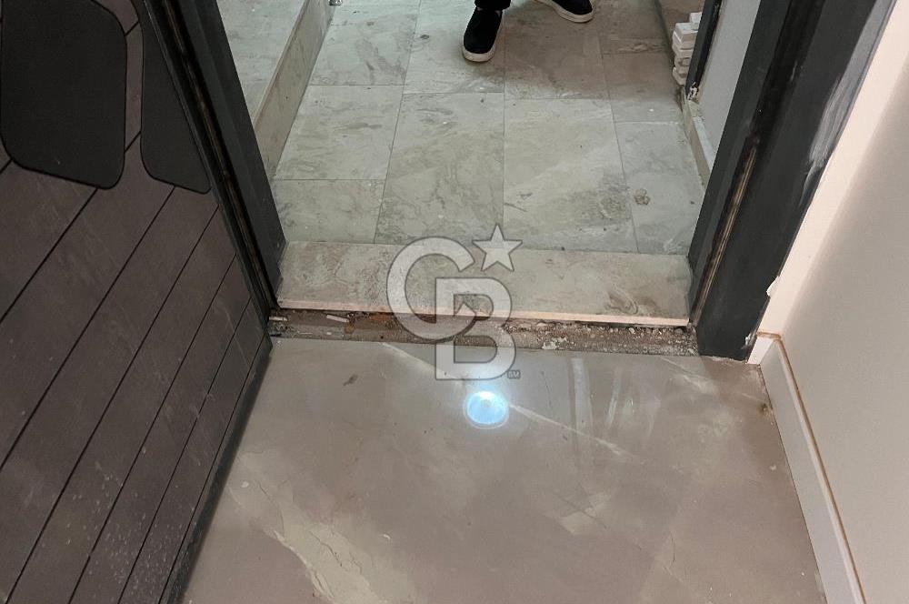 İZMİR ÇİĞLİ SASALIDA 2+1 SATILIK KARANLIK ODASI OLMAYAN KÖŞE DAİRE