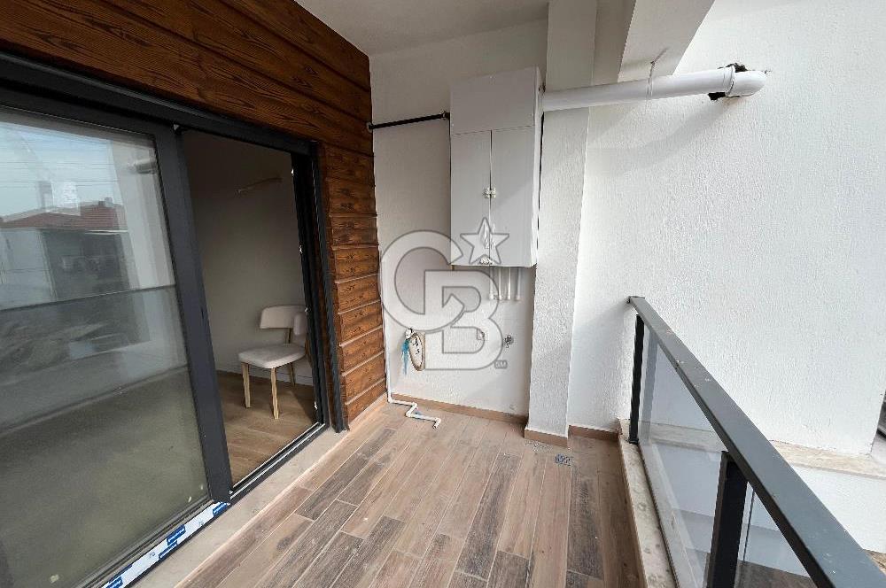 İZMİR ÇİĞLİ SASALIDA 2+1 SATILIK KARANLIK ODASI OLMAYAN KÖŞE DAİRE