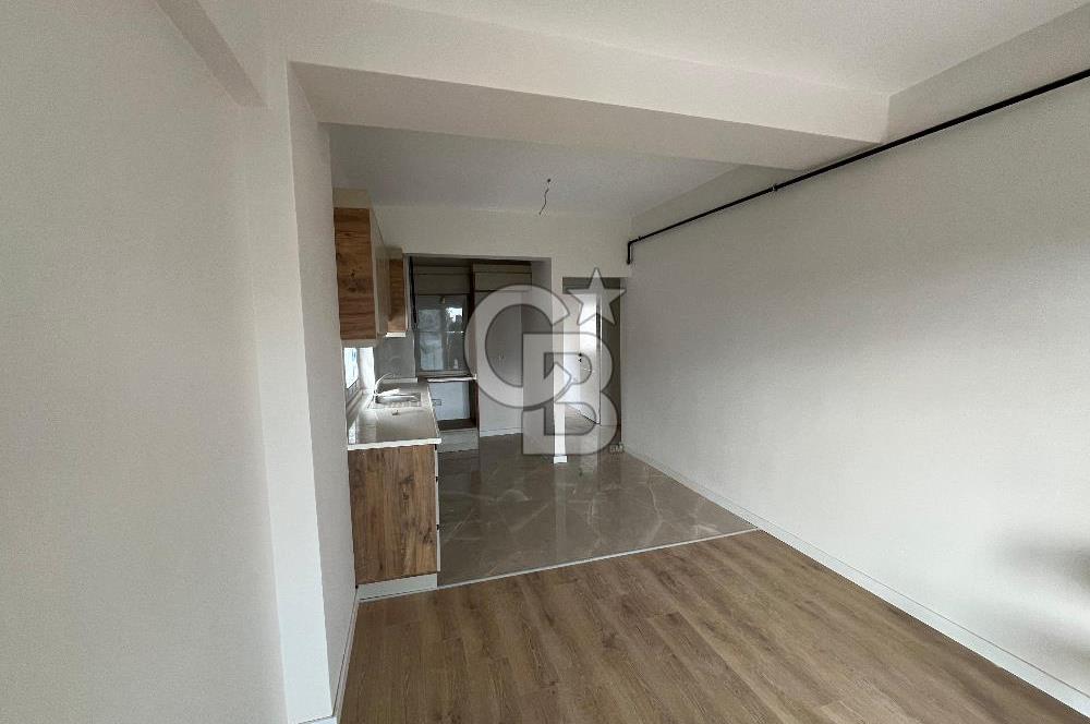 İZMİR ÇİĞLİ SASALIDA 2+1 SATILIK KARANLIK ODASI OLMAYAN KÖŞE DAİRE