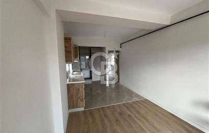 İZMİR ÇİĞLİ SASALIDA 2+1 SATILIK KARANLIK ODASI OLMAYAN KÖŞE DAİRE