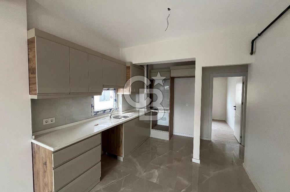 İZMİR ÇİĞLİ SASALIDA 2+1 SATILIK KARANLIK ODASI OLMAYAN KÖŞE DAİRE