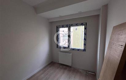 İZMİR ÇİĞLİ SASALIDA 2+1 SATILIK KARANLIK ODASI OLMAYAN KÖŞE DAİRE