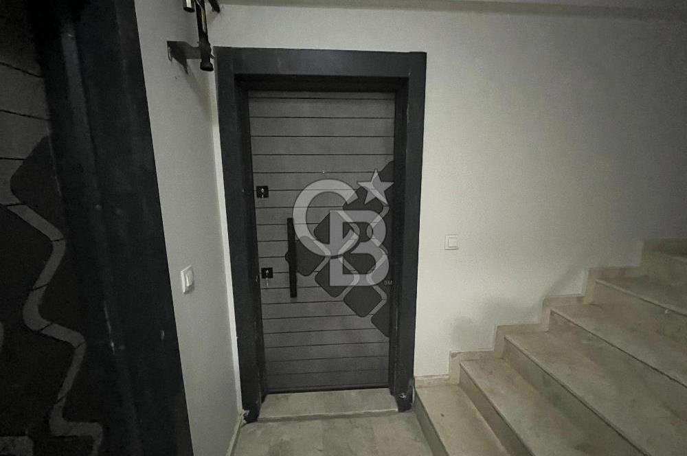 İZMİR ÇİĞLİ SASALIDA 2+1 SATILIK KARANLIK ODASI OLMAYAN KÖŞE DAİRE