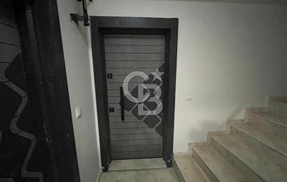 İZMİR ÇİĞLİ SASALIDA 2+1 SATILIK KARANLIK ODASI OLMAYAN KÖŞE DAİRE