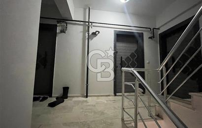 İZMİR ÇİĞLİ SASALIDA 2+1 SATILIK KARANLIK ODASI OLMAYAN KÖŞE DAİRE