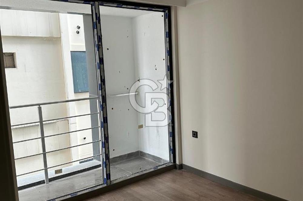 ATATÜRK CADDESİ KUĞULU PARK YANI SIFIR 1+1 DAİRE OTOPARKLI