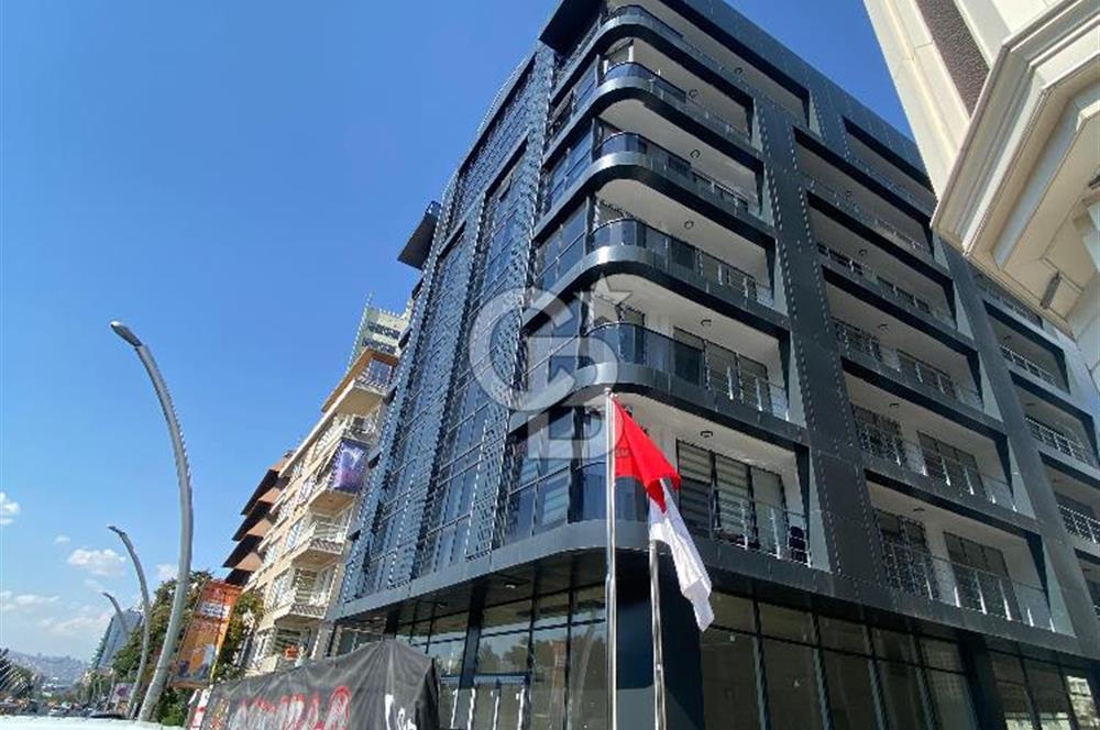 ATATÜRK CADDESİ KUĞULU PARK YANI SIFIR 1+1 DAİRE OTOPARKLI
