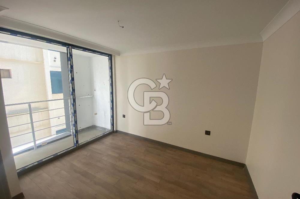 ATATÜRK CADDESİ KUĞULU PARK YANI SIFIR 1+1 DAİRE OTOPARKLI
