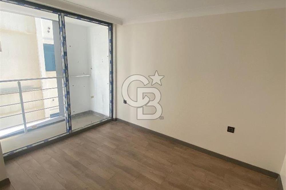 ATATÜRK CADDESİ KUĞULU PARK YANI SIFIR 1+1 DAİRE OTOPARKLI