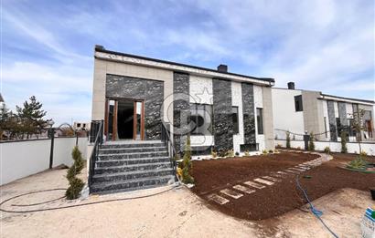 Cb Vizyon Tuğba ERKAL'dan Modern Tasarm Full Yapılı Fırsat Villa