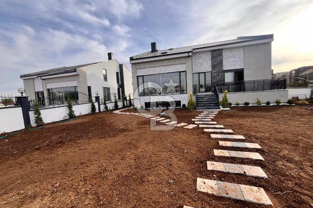 Cb Vizyon Tuğba ERKAL'dan Modern Tasarm Full Yapılı Fırsat Villa