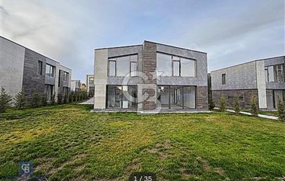 BÜTÜN DETAYLARI DÜŞÜNÜLMÜŞ,TAM MÜSTAKİL VİLLA!