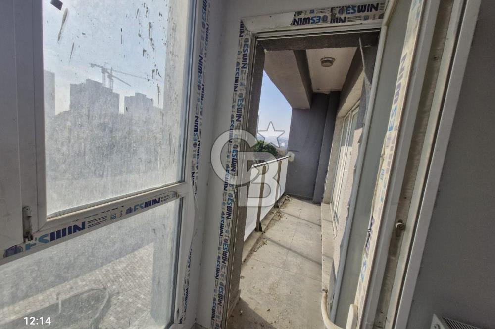 BAHÇEŞEHİR HAYATPARK 2 SATILIK 2+1 DAİRE