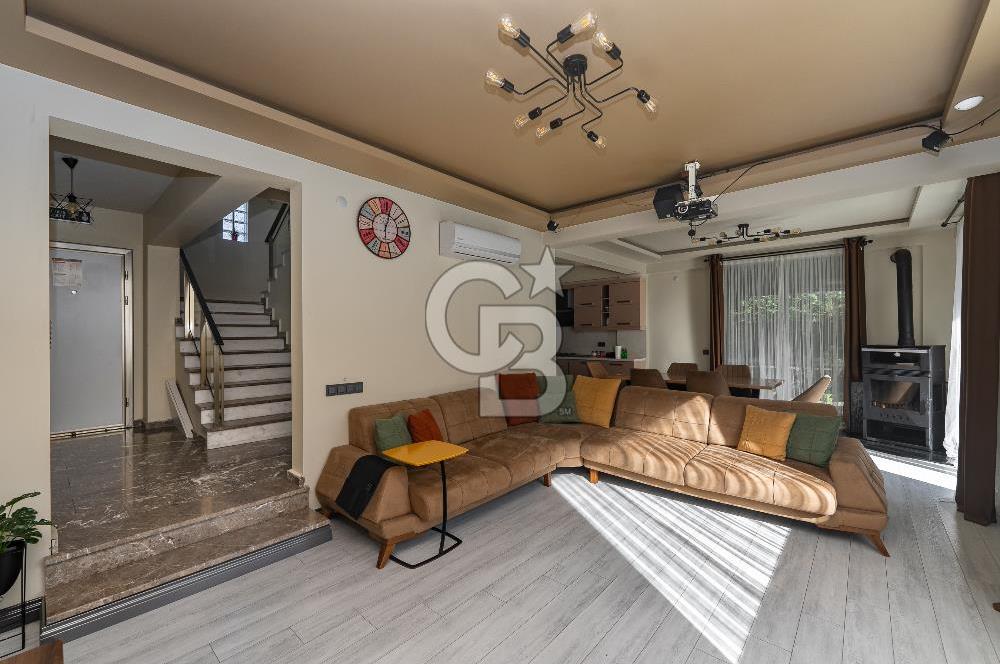 SAPANCA FATİH MAH.1235 M2 ARSA450 M2 SATILIK HAVUZLU İKİZ VİLLA