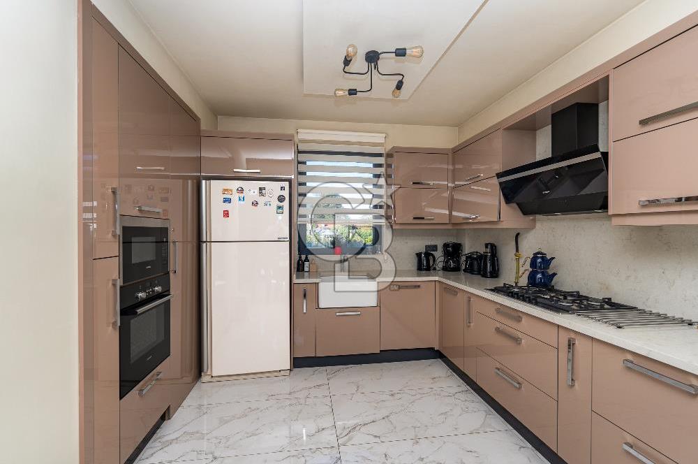 SAPANCA FATİH MAH.1235 M2 ARSA450 M2 SATILIK HAVUZLU İKİZ VİLLA