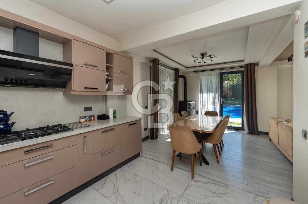 SAPANCA FATİH MAH.1235 M2 ARSA450 M2 SATILIK HAVUZLU İKİZ VİLLA