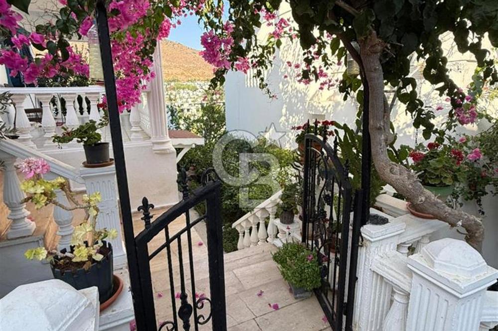 Akyarlar Aspat’ta Site İçinde SATILIK 3+1 Dubleks Villa – Alt Kat Bağımsız 1+1