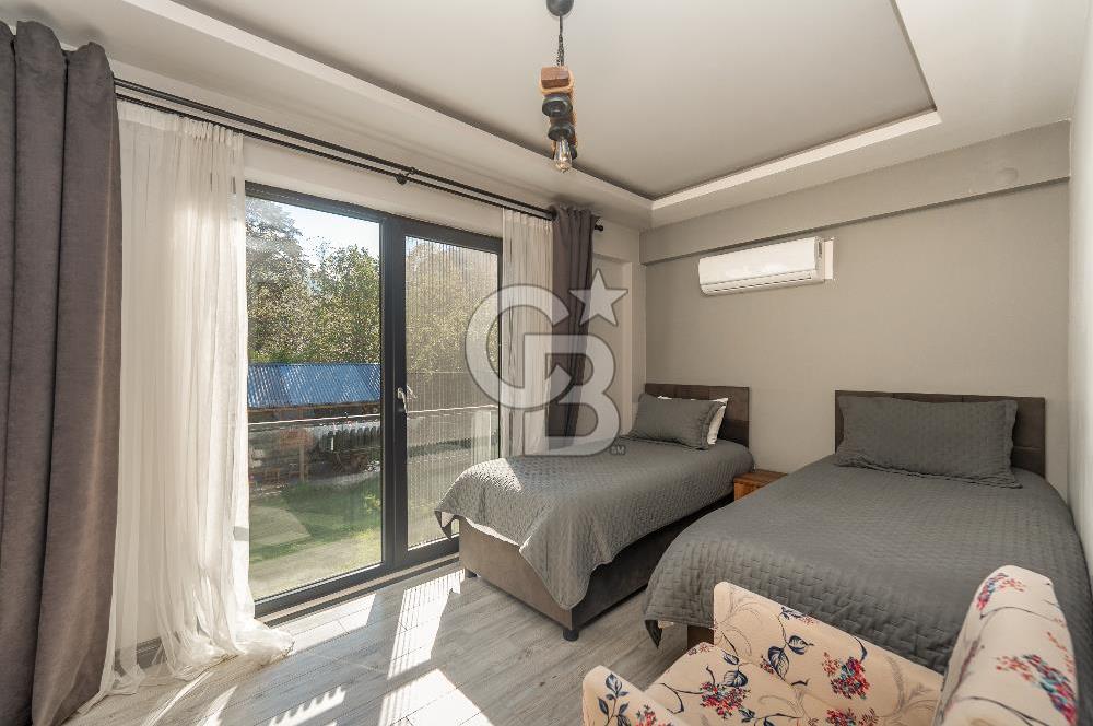 SAPANCA FATİH MAH.1235 M2 ARSA450 M2 SATILIK HAVUZLU İKİZ VİLLA