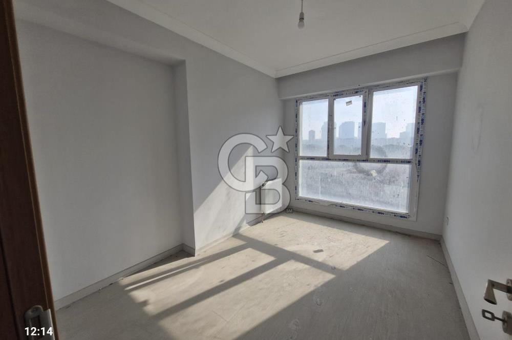 BAHÇEŞEHİR HAYATPARK 2 SATILIK 2+1 DAİRE