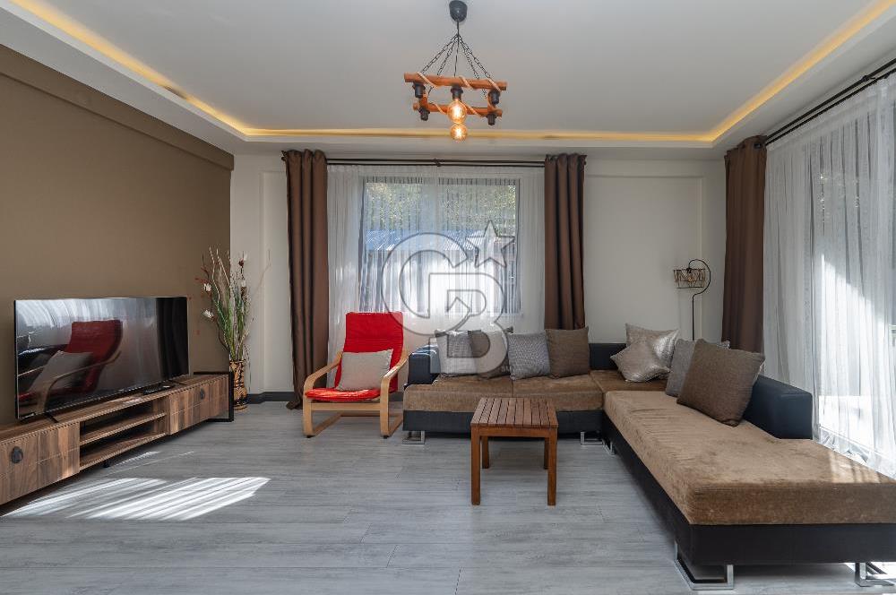 SAPANCA FATİH MAH.1235 M2 ARSA450 M2 SATILIK HAVUZLU İKİZ VİLLA