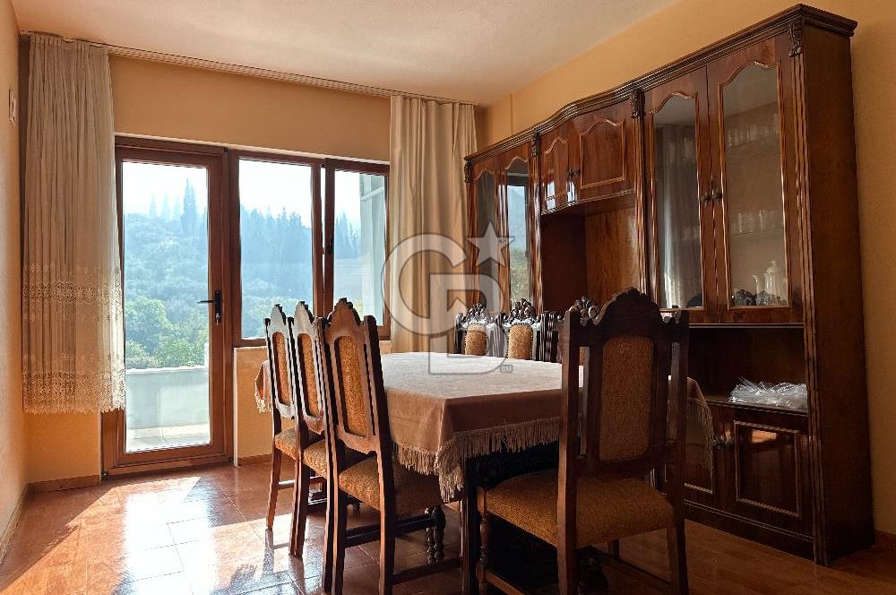 Karamürsel'de 815 m² Tek Parsel Üzerinde 420 m2 3 Katlı Bina