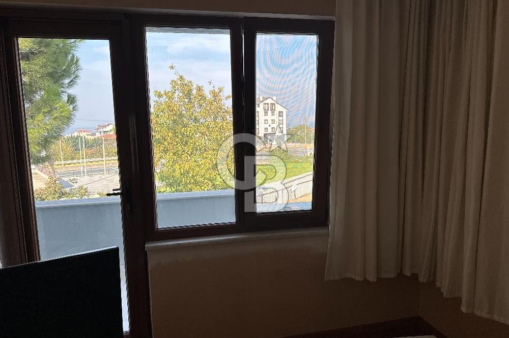 Karamürsel'de 815 m² Tek Parsel Üzerinde 420 m2 3 Katlı Bina