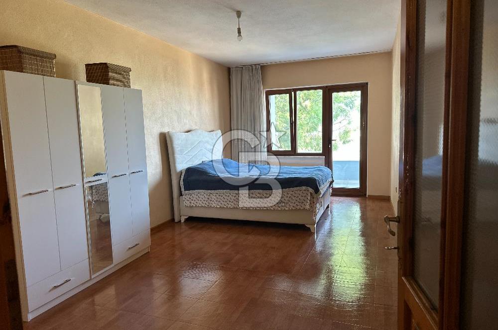 Karamürsel'de 815 m² Tek Parsel Üzerinde 420 m2 3 Katlı Bina