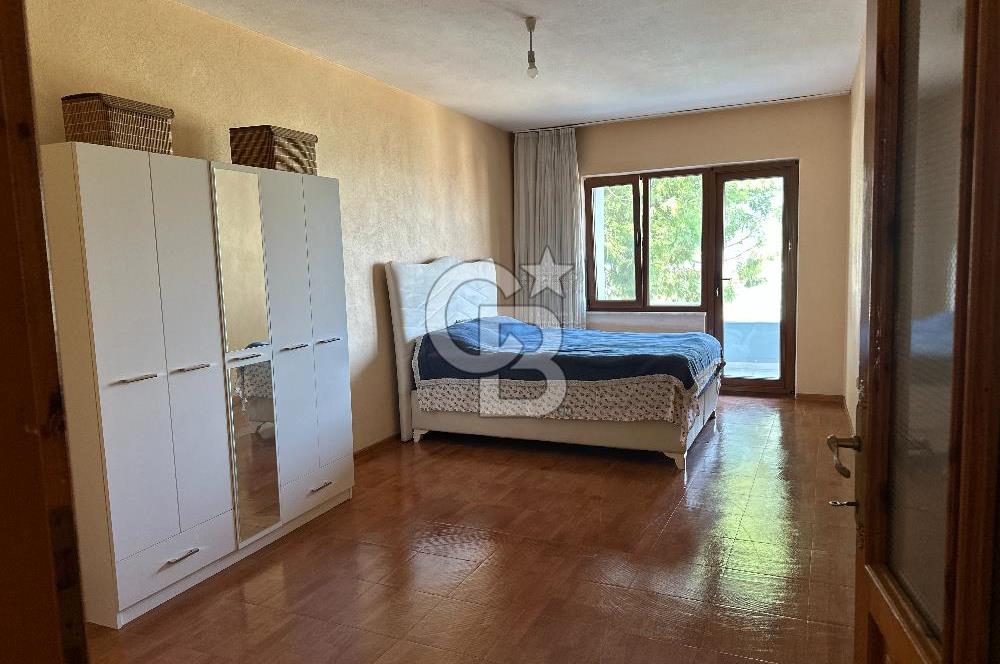 Karamürsel'de 815 m² Tek Parsel Üzerinde 420 m2 3 Katlı Bina