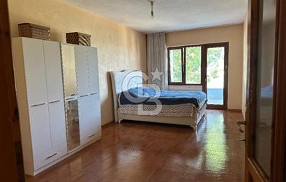 Karamürsel'de 815 m² Tek Parsel Üzerinde 420 m2 3 Katlı Bina