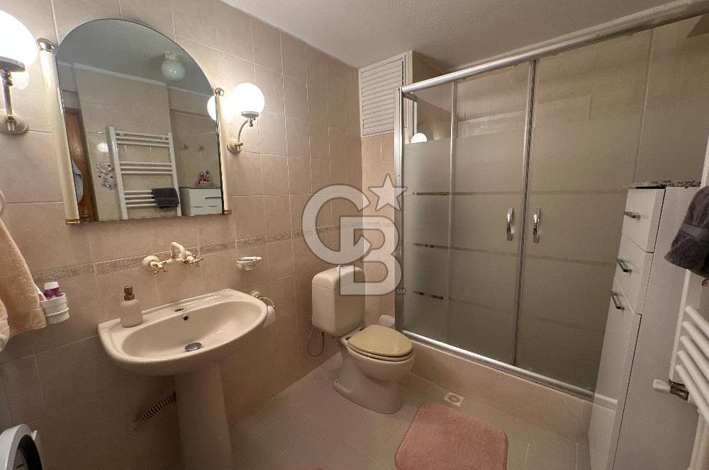 Karamürsel'de 815 m² Tek Parsel Üzerinde 420 m2 3 Katlı Bina