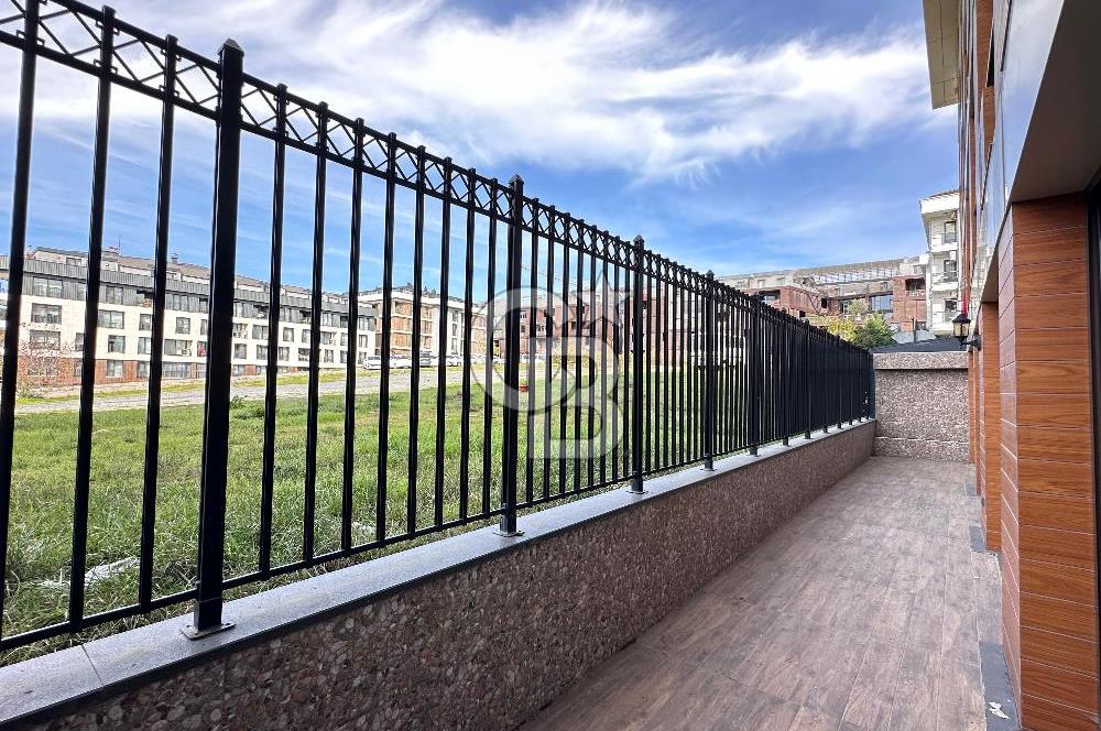 Kemerburgaz Livera Homes Sitesinde Eşsiz Fırsat 4+1 Bahçe Dubleksi