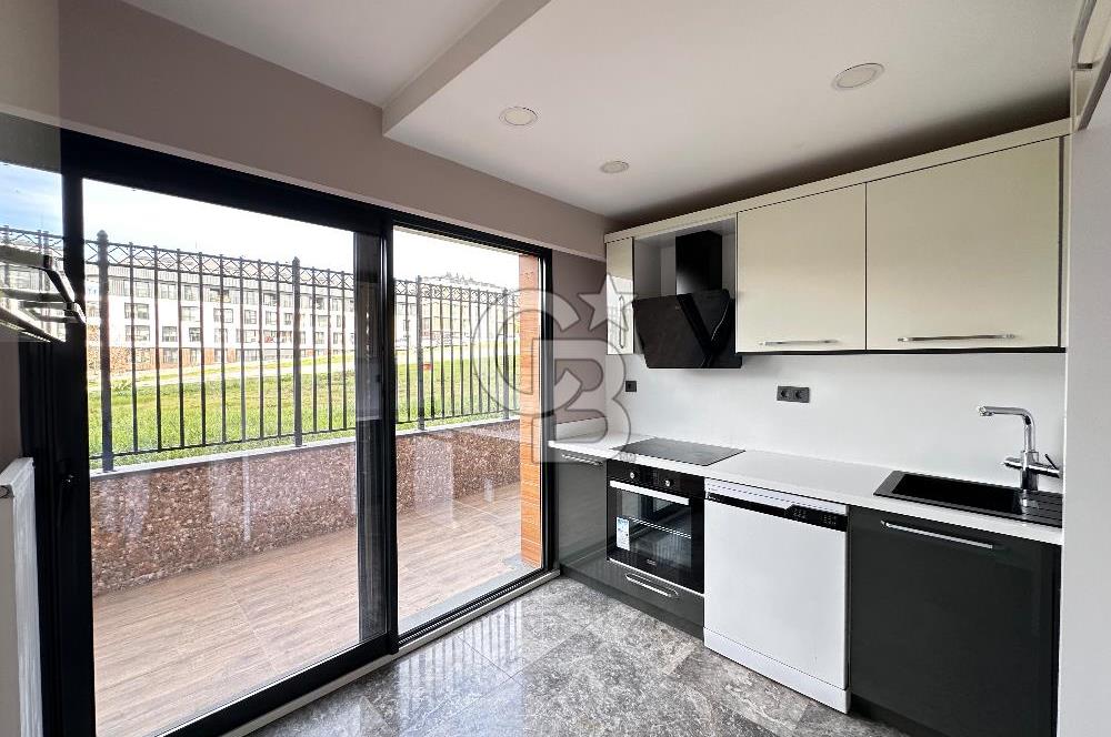 Kemerburgaz Livera Homes Sitesinde Eşsiz Fırsat 4+1 Bahçe Dubleksi