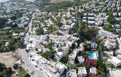 Akyarlar Aspat’ta Site İçinde SATILIK 3+1 Dubleks Villa – Alt Kat Bağımsız 1+1