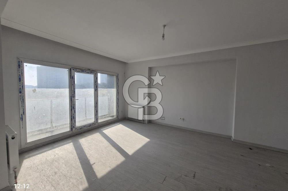 BAHÇEŞEHİR HAYATPARK 2 SATILIK 2+1 DAİRE