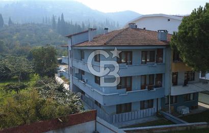 Karamürsel'de 815 m² Tek Parsel Üzerinde 420 m2 3 Katlı Bina