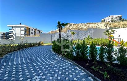 Kuşadası İkiçeşmelik’te Ferah ve Lüks Kiralık 1+1 Loft Daire