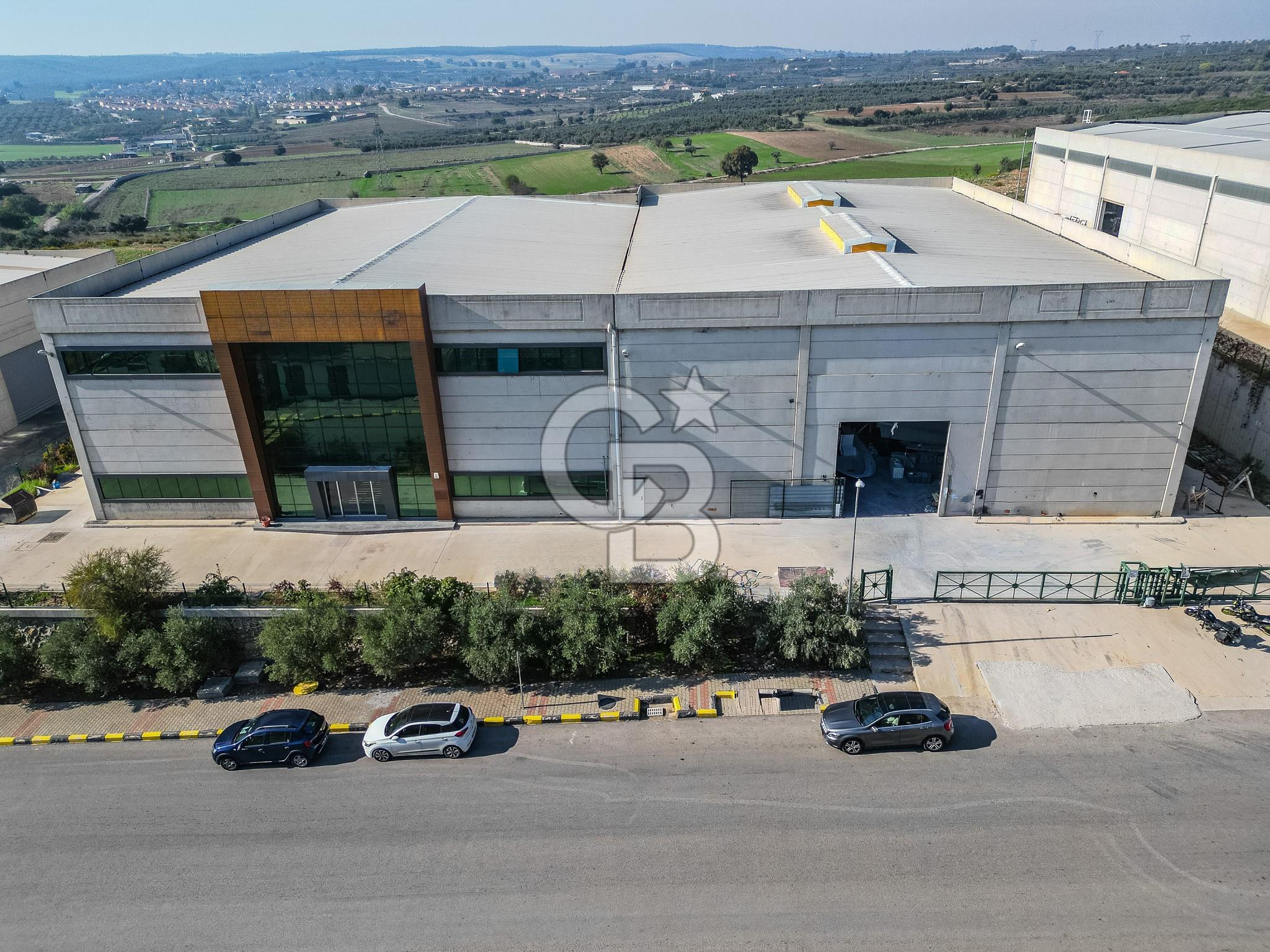 İZMİR PANCAR OSB'DE 3990 M2 ARSADA - 3000 M2 H:10 MT SATILIK FABRİKA