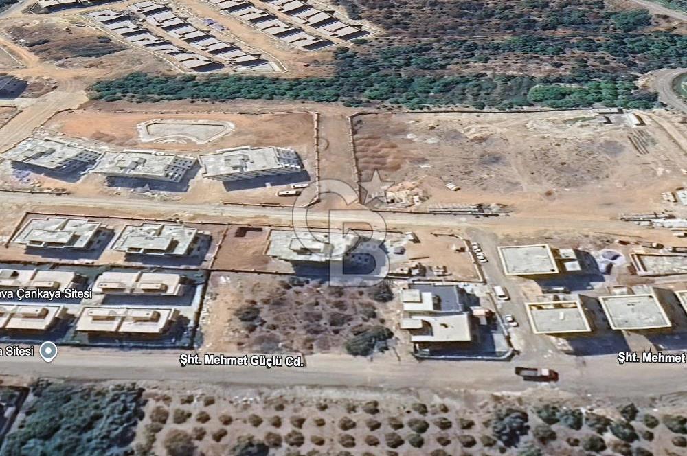 Mersin Mezitli Kuyulukta 895 m2 0.60 Emsalli, 4 Kata İmarlı Satılık Arsa