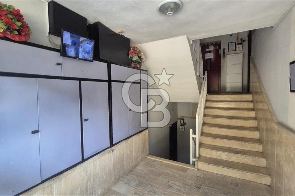 ÇİĞLİ YAKAKENT MAHALLESİNDE MASRAFSIZ SATILIK 3+1 DAİRE