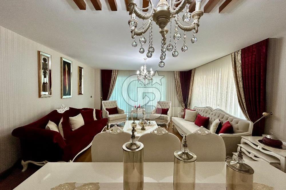 Beylikdüzü Adnan Kahveci Dora Park 2 Sitesinde Satılık 4+1 Daire