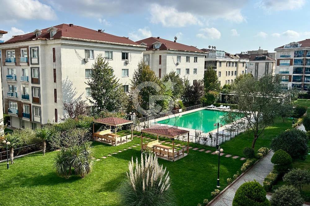 Beylikdüzü Adnan Kahveci Dora Park 2 Sitesinde Satılık 4+1 Daire