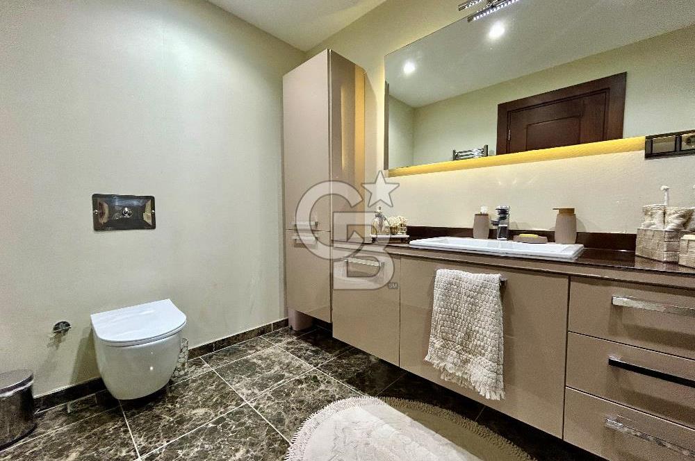 Beylikdüzü Adnan Kahveci Dora Park 2 Sitesinde Satılık 4+1 Daire