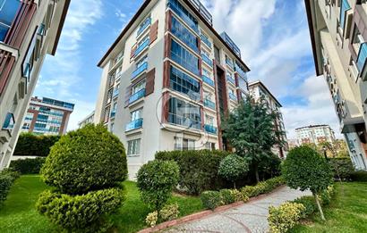 Beylikdüzü Adnan Kahveci Dora Park 2 Sitesinde Satılık 4+1 Daire