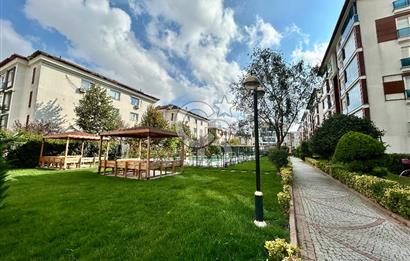 Beylikdüzü Adnan Kahveci Dora Park 2 Sitesinde Satılık 4+1 Daire