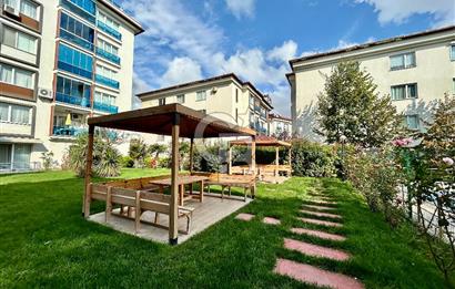 Beylikdüzü Adnan Kahveci Dora Park 2 Sitesinde Satılık 4+1 Daire
