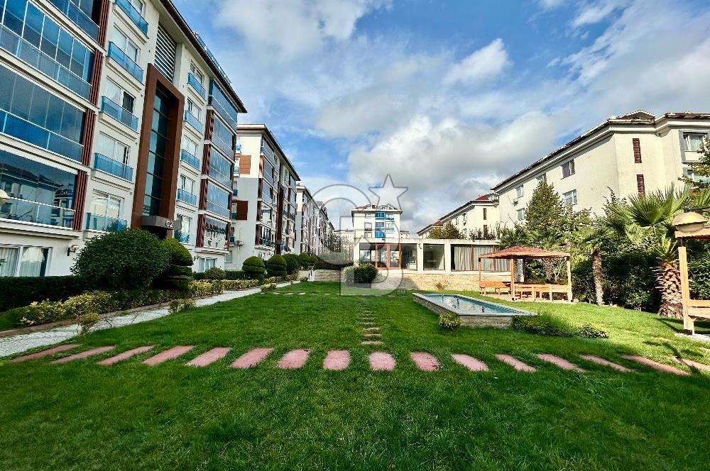 Beylikdüzü Adnan Kahveci Dora Park 2 Sitesinde Satılık 4+1 Daire