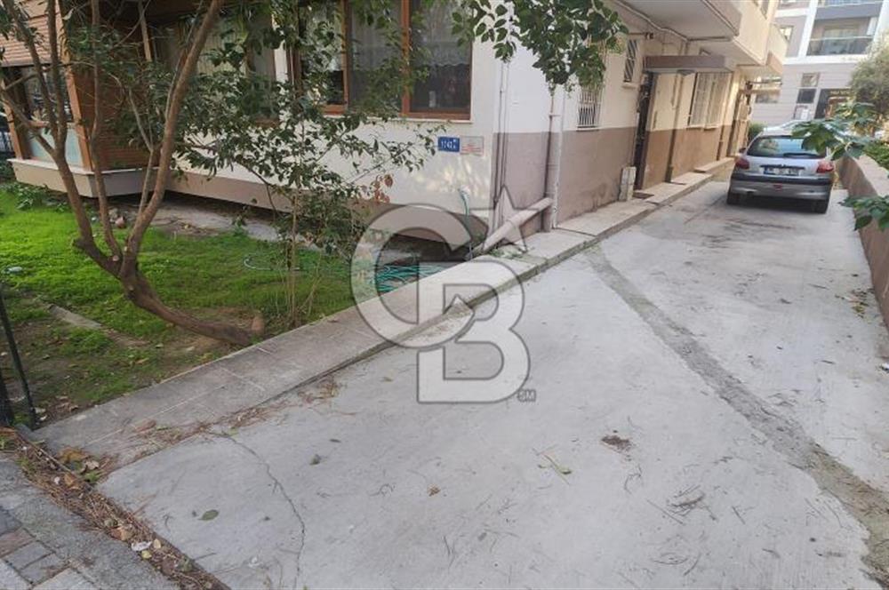 AKSOY ÇAMLIK'DA SATILIK TADİLATLI GENİŞ 2+1 DAİRE