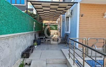 Hisar Mahallesinde Deniz Manzaralı, Havuzlu, Full Eşyalı 4+1 Mükemmel Villa!